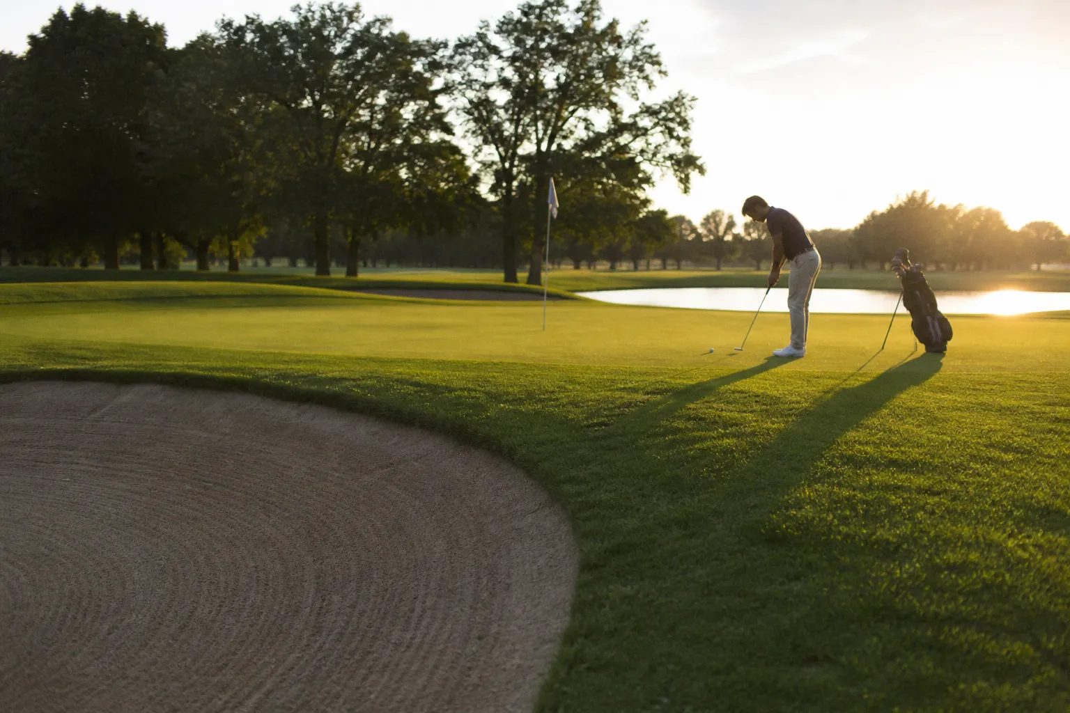 Hypnose et golf : décryptage de la méthode Olson pour surmonter les blocages mentaux